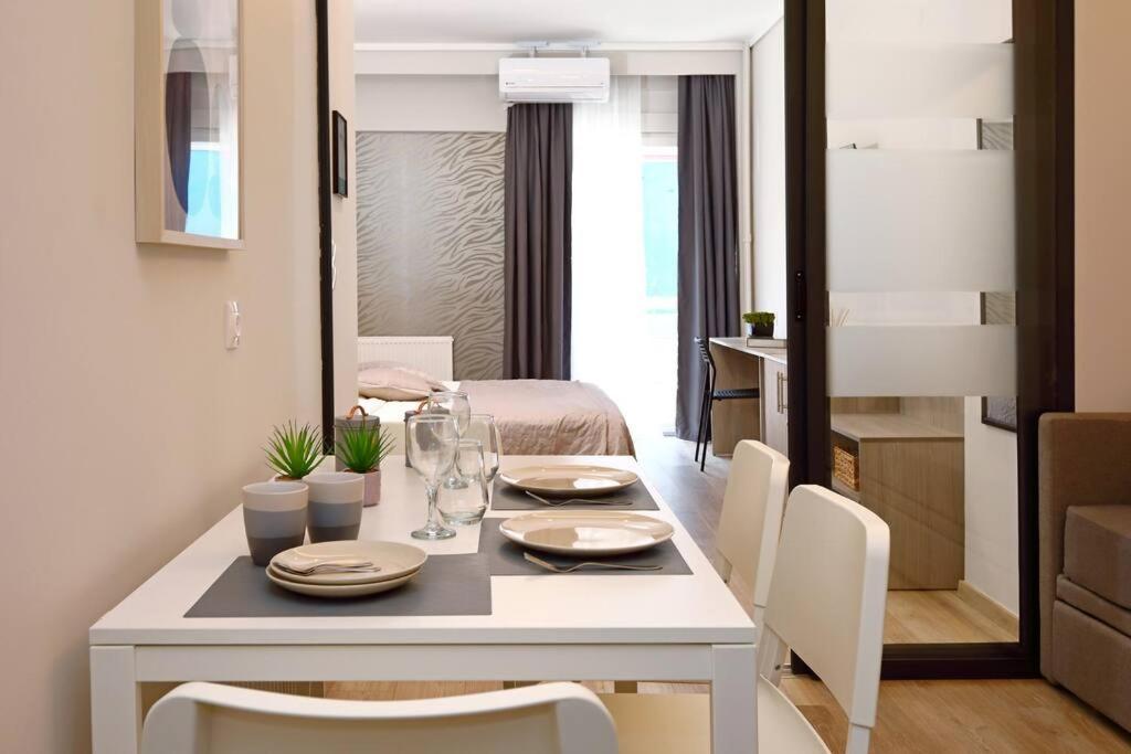 Egnatia Downtown, Urban Apartments B Thessaloniki Exterior photo