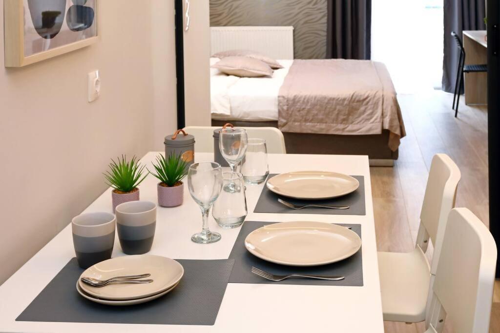 Egnatia Downtown, Urban Apartments B Thessaloniki Exterior photo